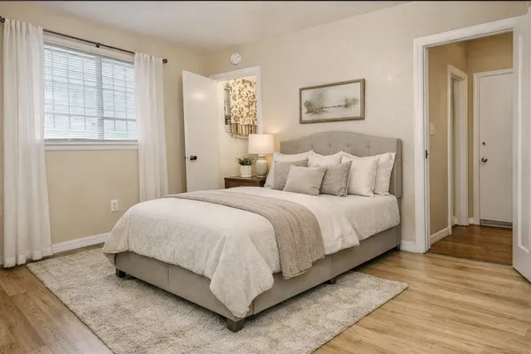 $1,550 | 10818 Long Gate Drive, Houston, TX 77047