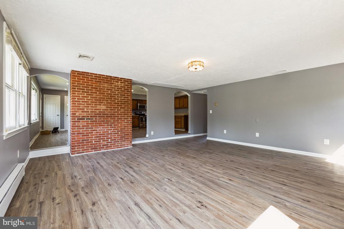 45448 Mallard Street Sterling, VA 20165 - Photo 11 of 25