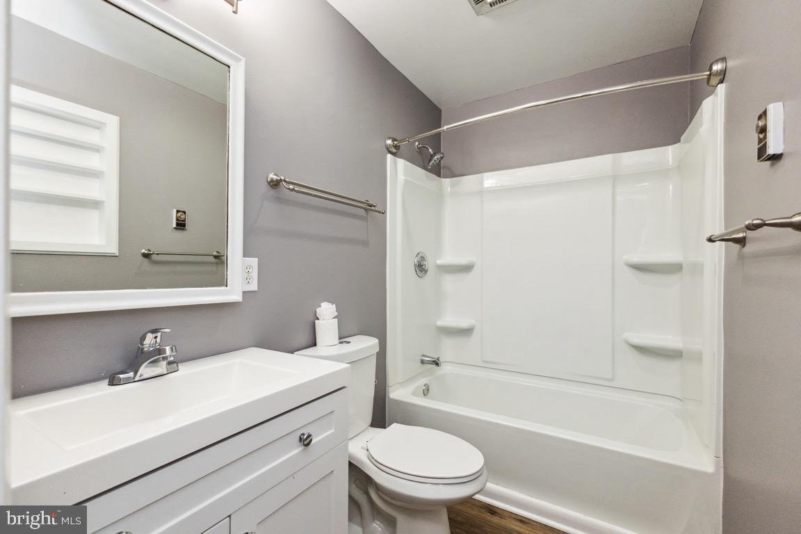 45448 Mallard Street Sterling, VA 20165 - Photo 21 of 25