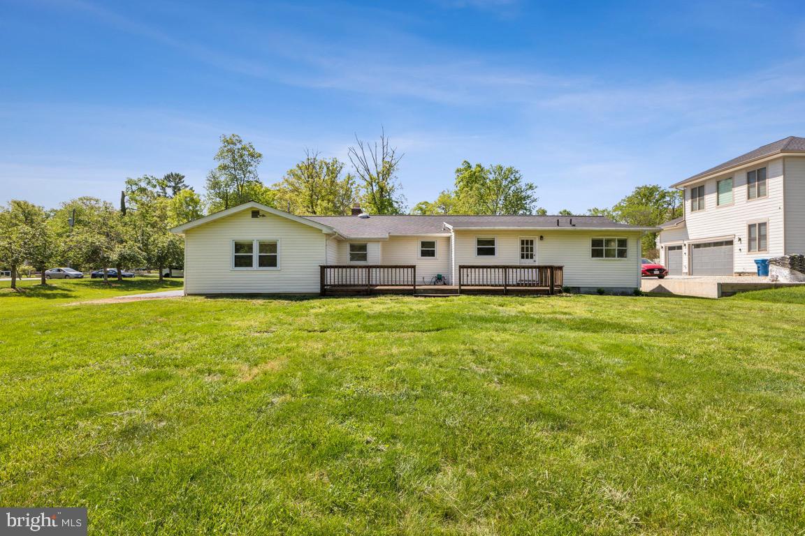 45448 Mallard Street Sterling, VA 20165 - Photo 3 of 25