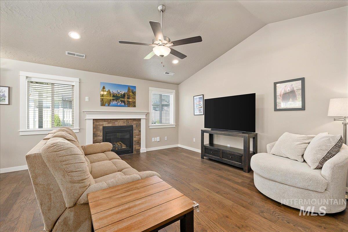 6861 South Maverick Way Boise, ID 83709 - Photo 14 of 46