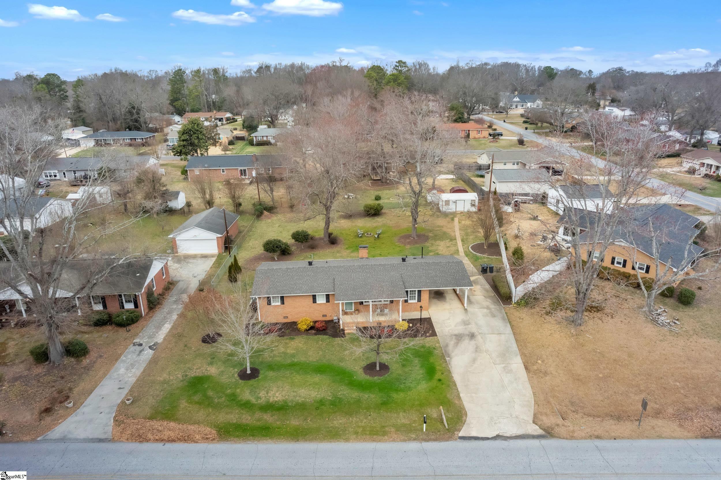 111 East Fernwood Road Simpsonville, SC 29681 - Photo 35 of 38 Gallery Image 35