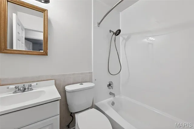 $235,000 | 2560 Woodsage Drive, Florissant, MO 63033