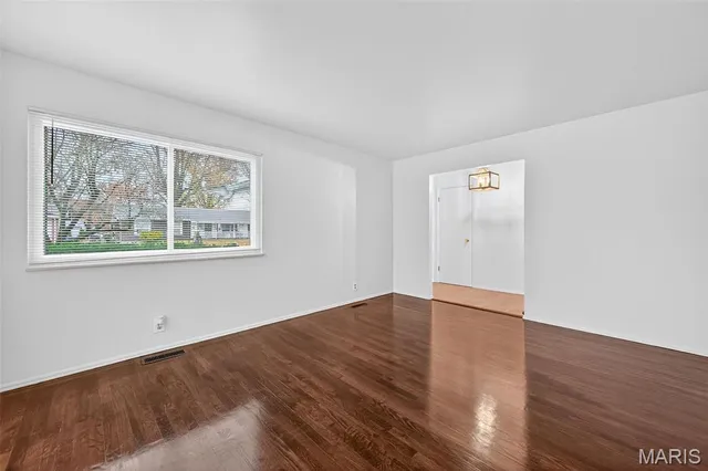 $235,000 | 2560 Woodsage Drive, Florissant, MO 63033