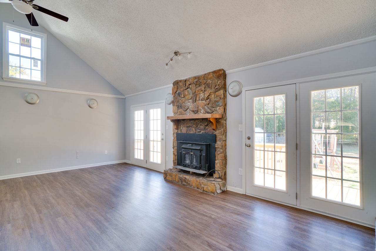 123 Suttles Road Inman, SC 29349 - Photo 10 of 27
