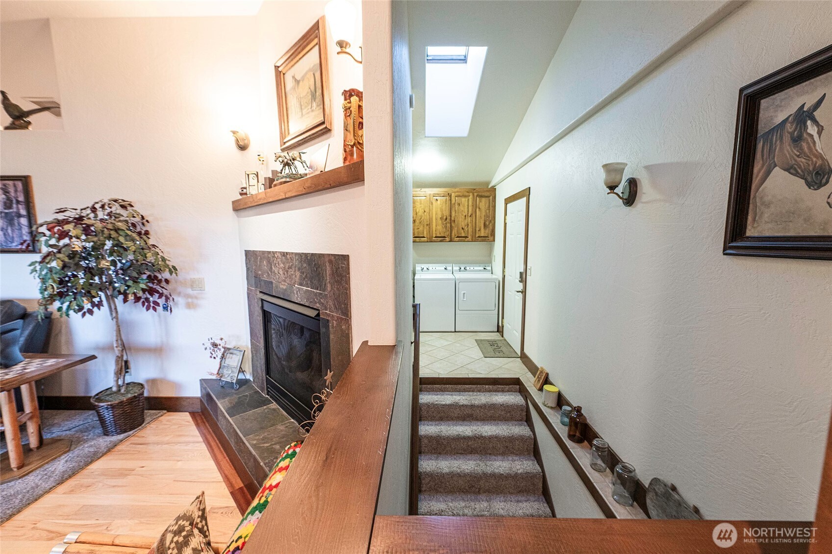 211 Last Chance Road Walla Walla, WA 99362 - Photo 11 of 40 a living room with furniture and a fireplace