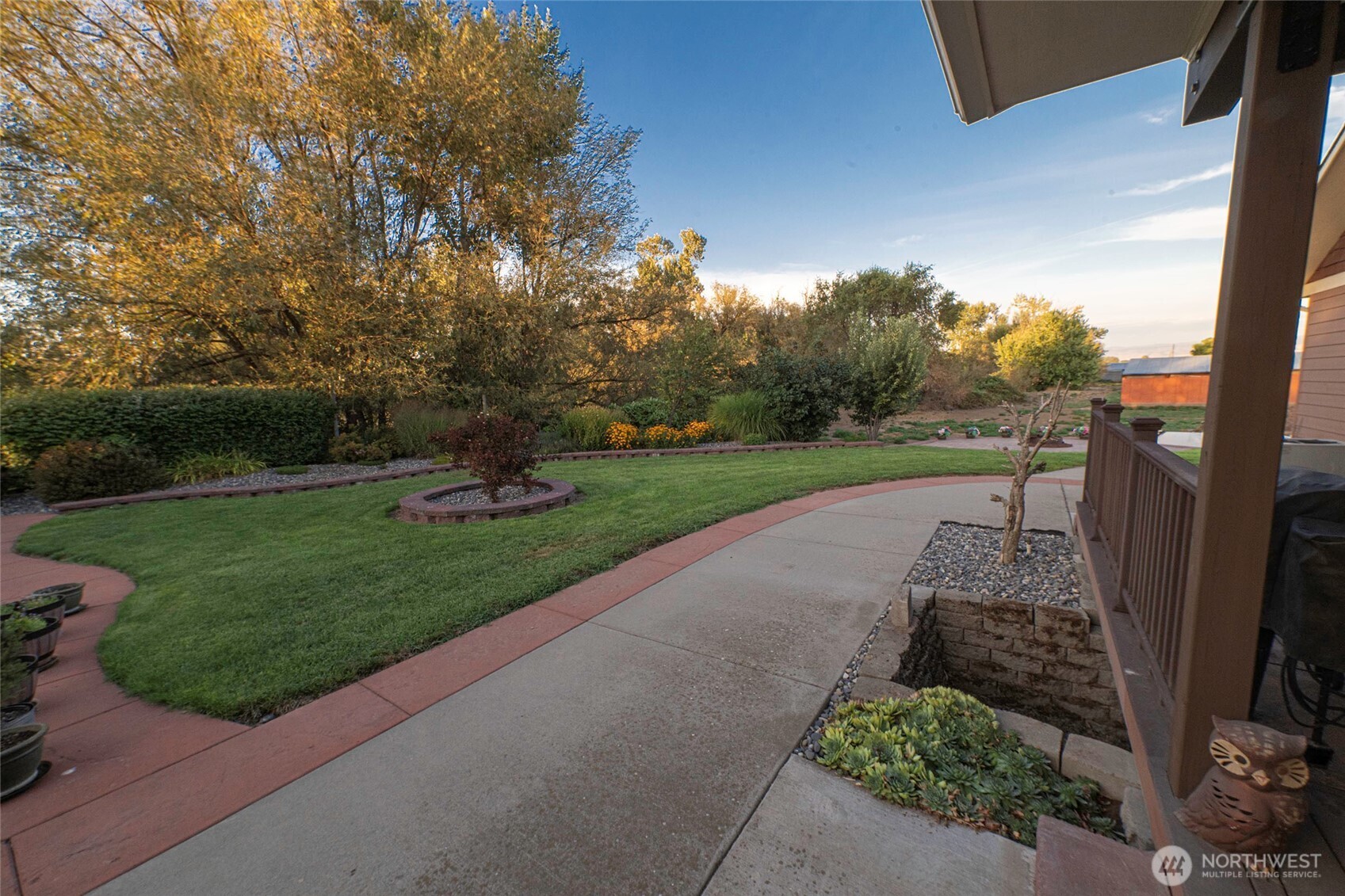 211 Last Chance Road Walla Walla, WA 99362 - Photo 37 of 40 a view of a park with large trees