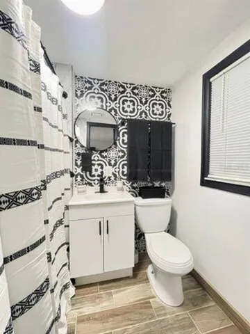 $1,800 | Undisclosed Address, Orlando, FL 32825