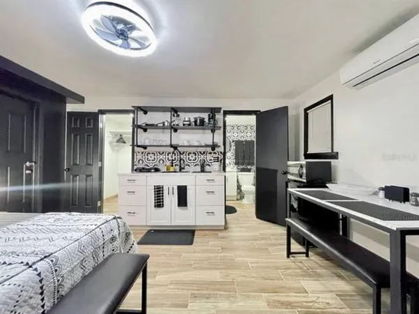 $1,600 | Undisclosed Address, Orlando, FL 32825