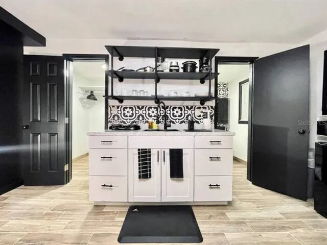 $1,800 | Undisclosed Address, Orlando, FL 32825