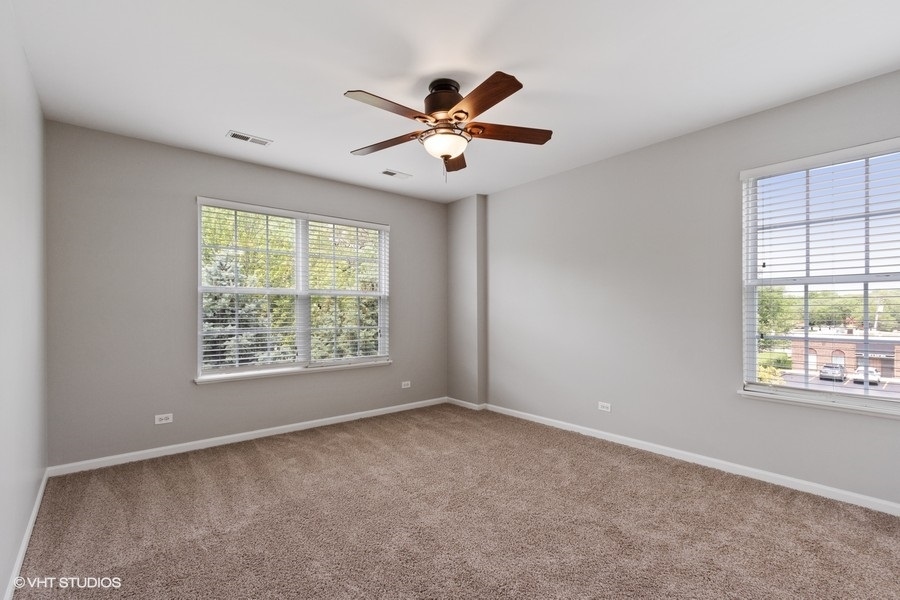 205 North Louis Street, Unit E Mount Prospect, IL 60056 - Photo 18 of 35