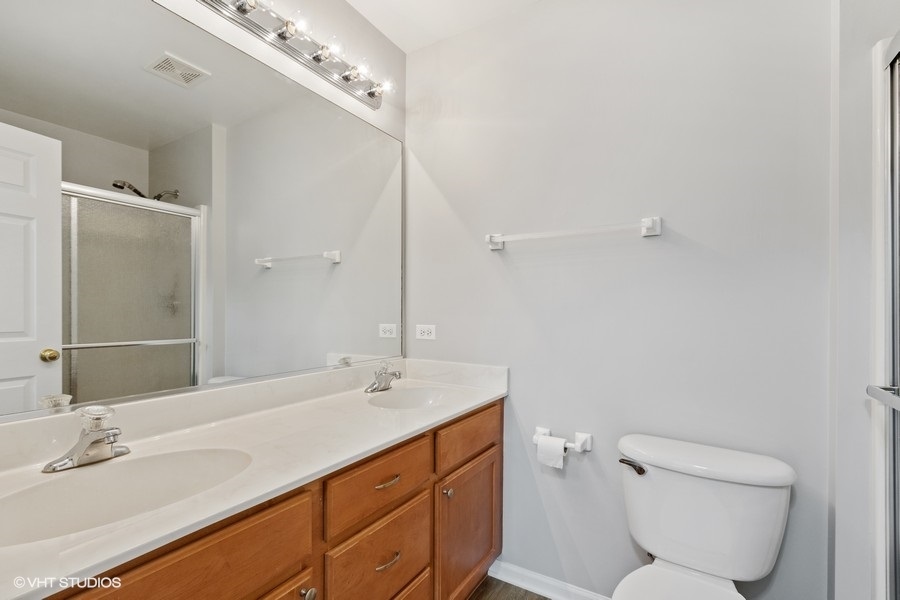 205 North Louis Street, Unit E Mount Prospect, IL 60056 - Photo 20 of 35