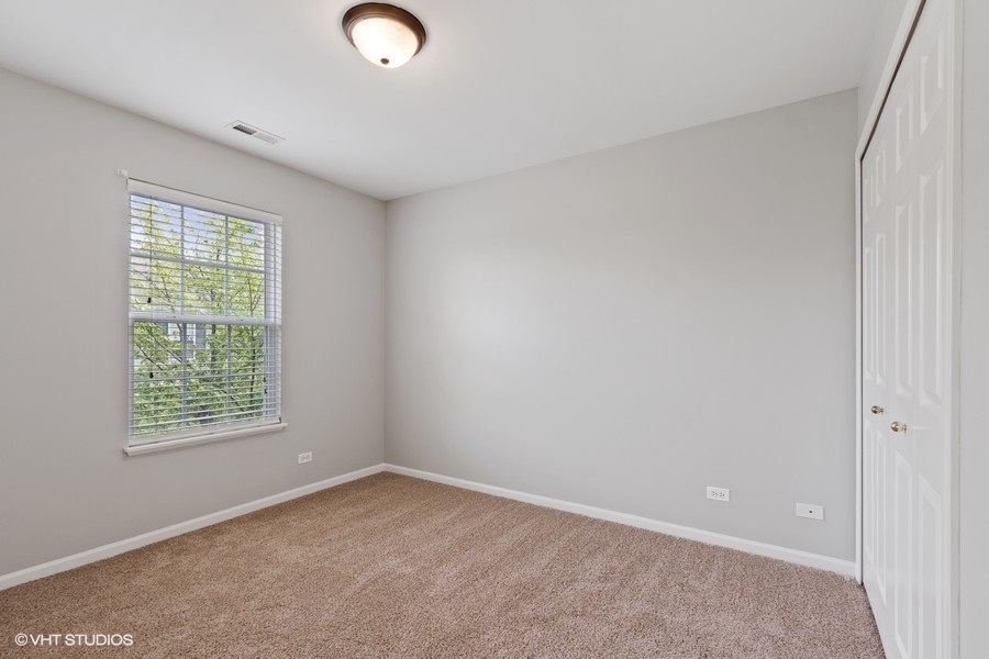 205 North Louis Street, Unit E Mount Prospect, IL 60056 - Photo 22 of 35