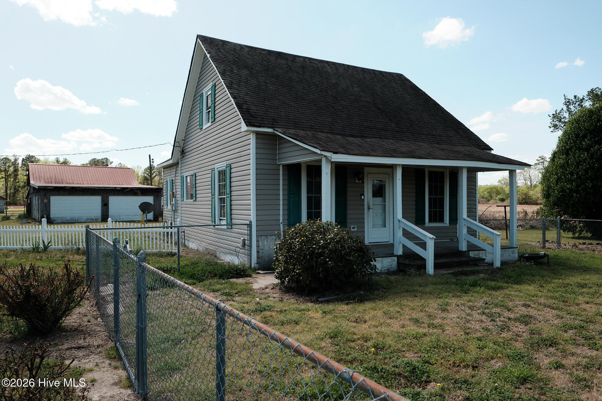 697 Okisko Road Elizabeth City, NC 27909 - Photo 1 of 24 Primary