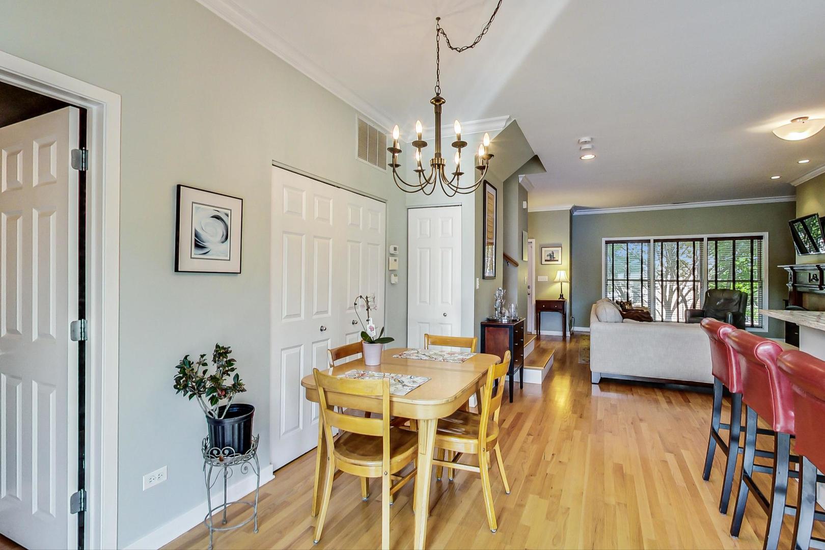 1435 West Fillmore Street, Unit B Chicago, IL 60607 - Photo 10 of 37