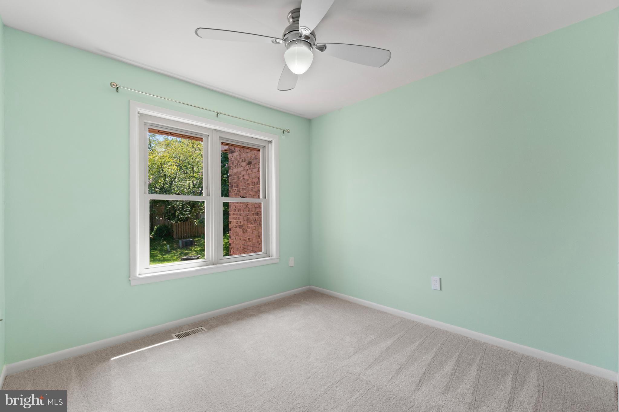 5304 Eliots Oak Road Columbia, MD 21044 - Photo 24 of 39 Bedroom 3