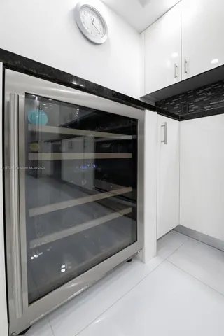 $795,000 | Oceanside, Hallandale Beach, FL 33009