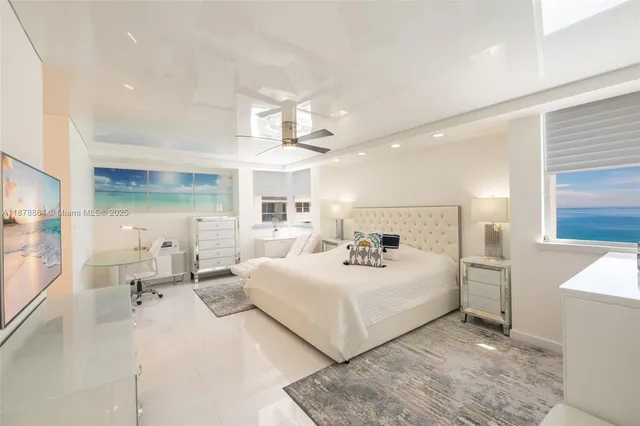 $795,000 | Oceanside, Hallandale Beach, FL 33009