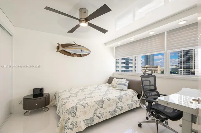 $795,000 | Oceanside, Hallandale Beach, FL 33009