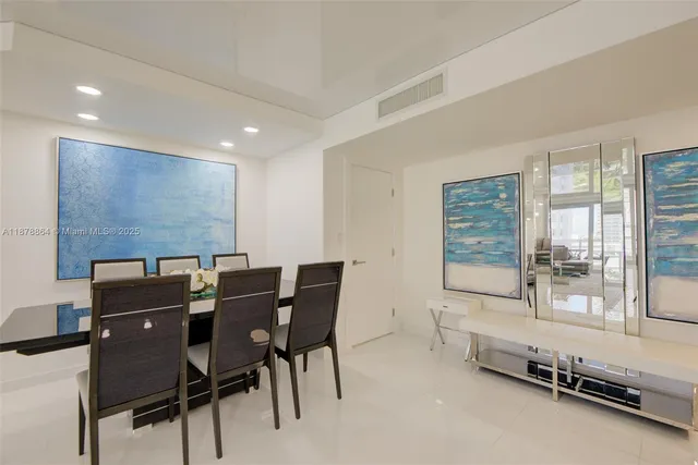 $795,000 | Oceanside, Hallandale Beach, FL 33009