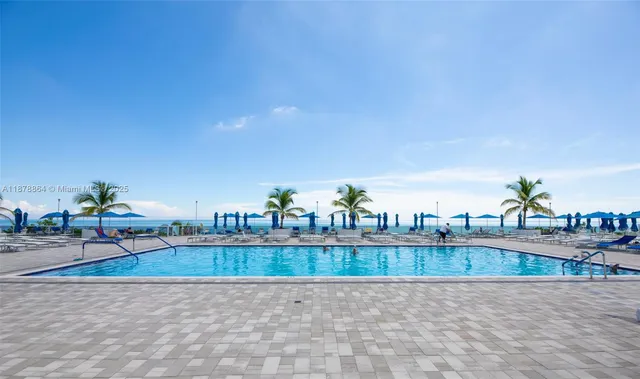 $795,000 | Oceanside, Hallandale Beach, FL 33009