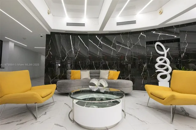 $795,000 | Oceanside, Hallandale Beach, FL 33009