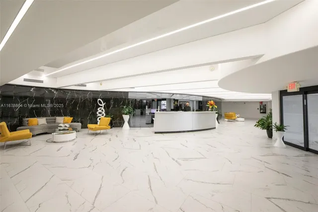 $795,000 | Oceanside, Hallandale Beach, FL 33009