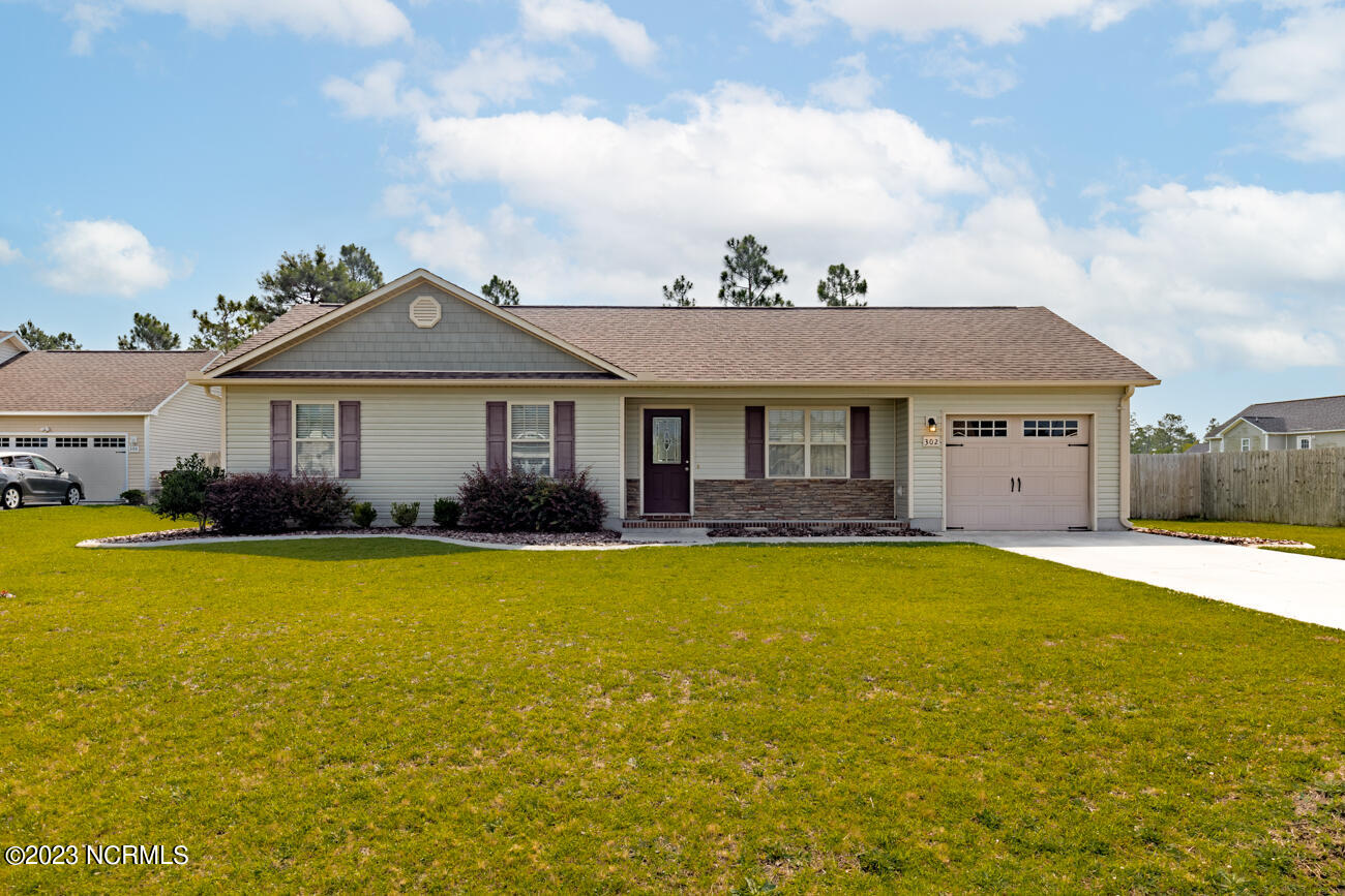 302 Basil Court Hubert, NC 28539 - Photo 1 of 34 basil-1