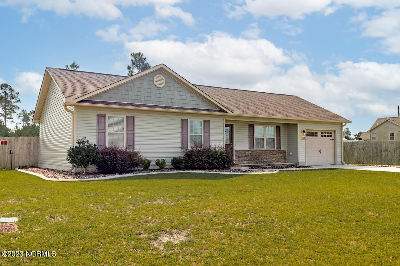 302 Basil Court Hubert, NC 28539 - Photo 2 of 34 basil-2