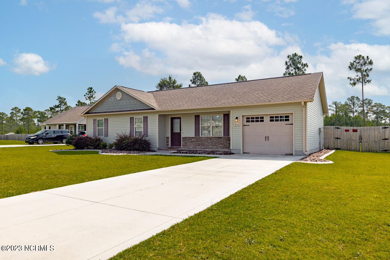 302 Basil Court Hubert, NC 28539 - Photo 3 of 34 basil-3