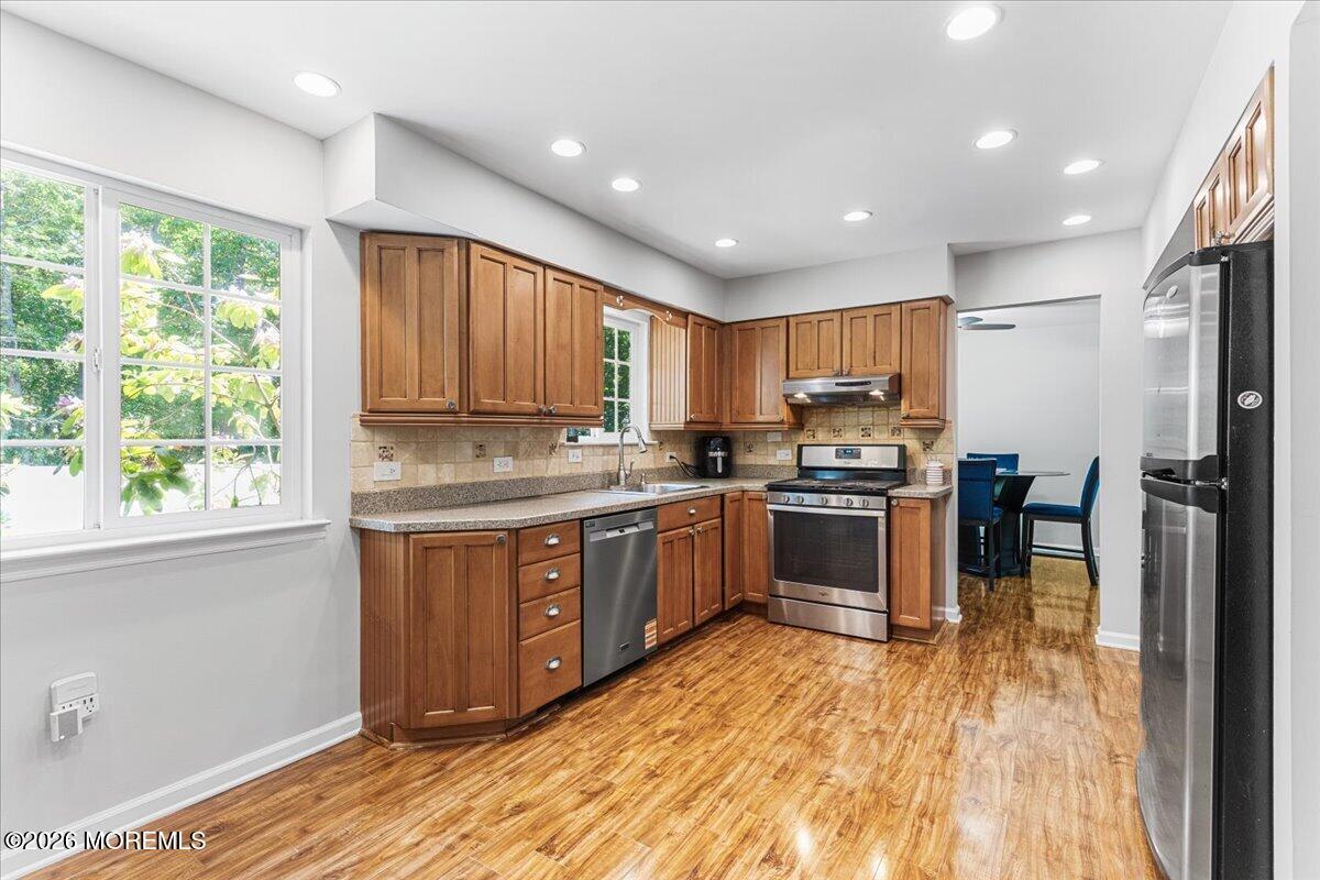 17 Monroe Lane Jackson, NJ 08527 - Photo 14 of 34 Kitchen