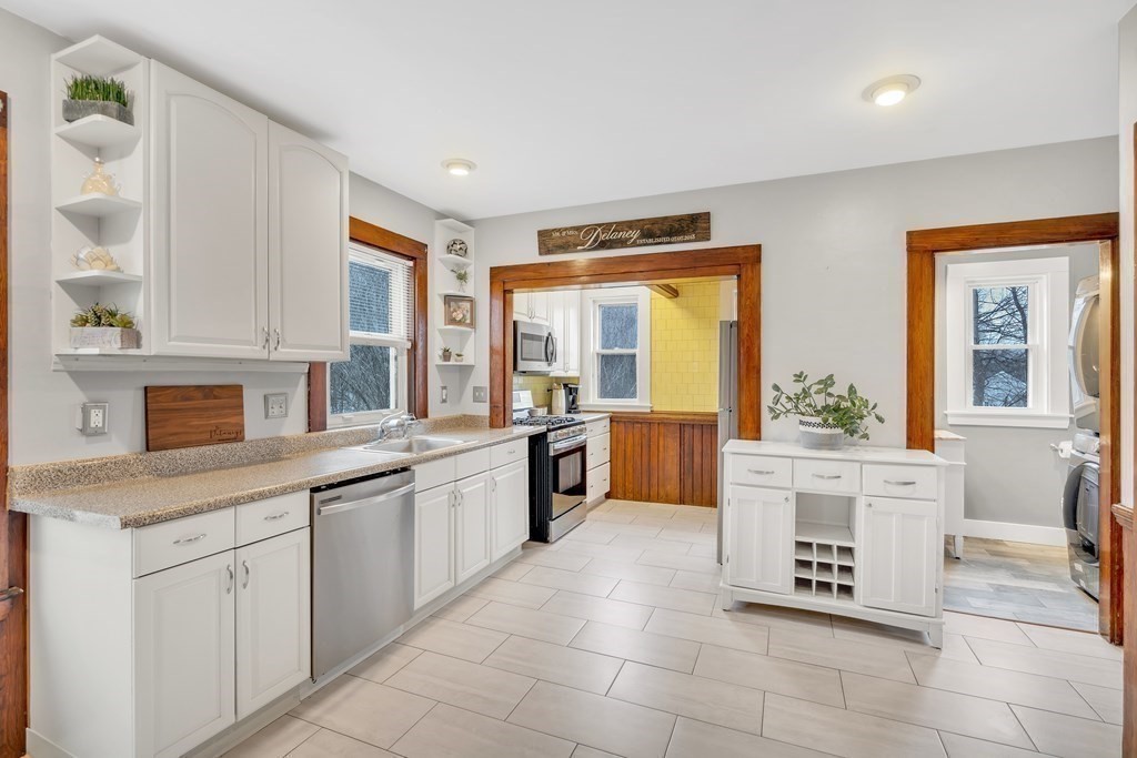 53 High Street Hudson, MA 01749 - Photo 7 of 29 Gallery Image 7