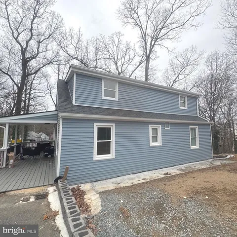 $519,900 | 3170 Oakmont Avenue, Triangle, VA 22172