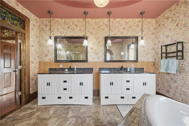 $290,000 | 490 East Main Street, Fillmore, MO 64449