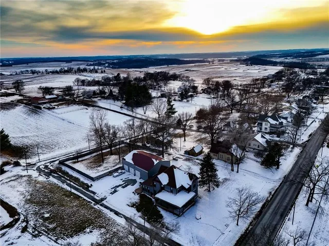 $290,000 | 490 East Main Street, Fillmore, MO 64449