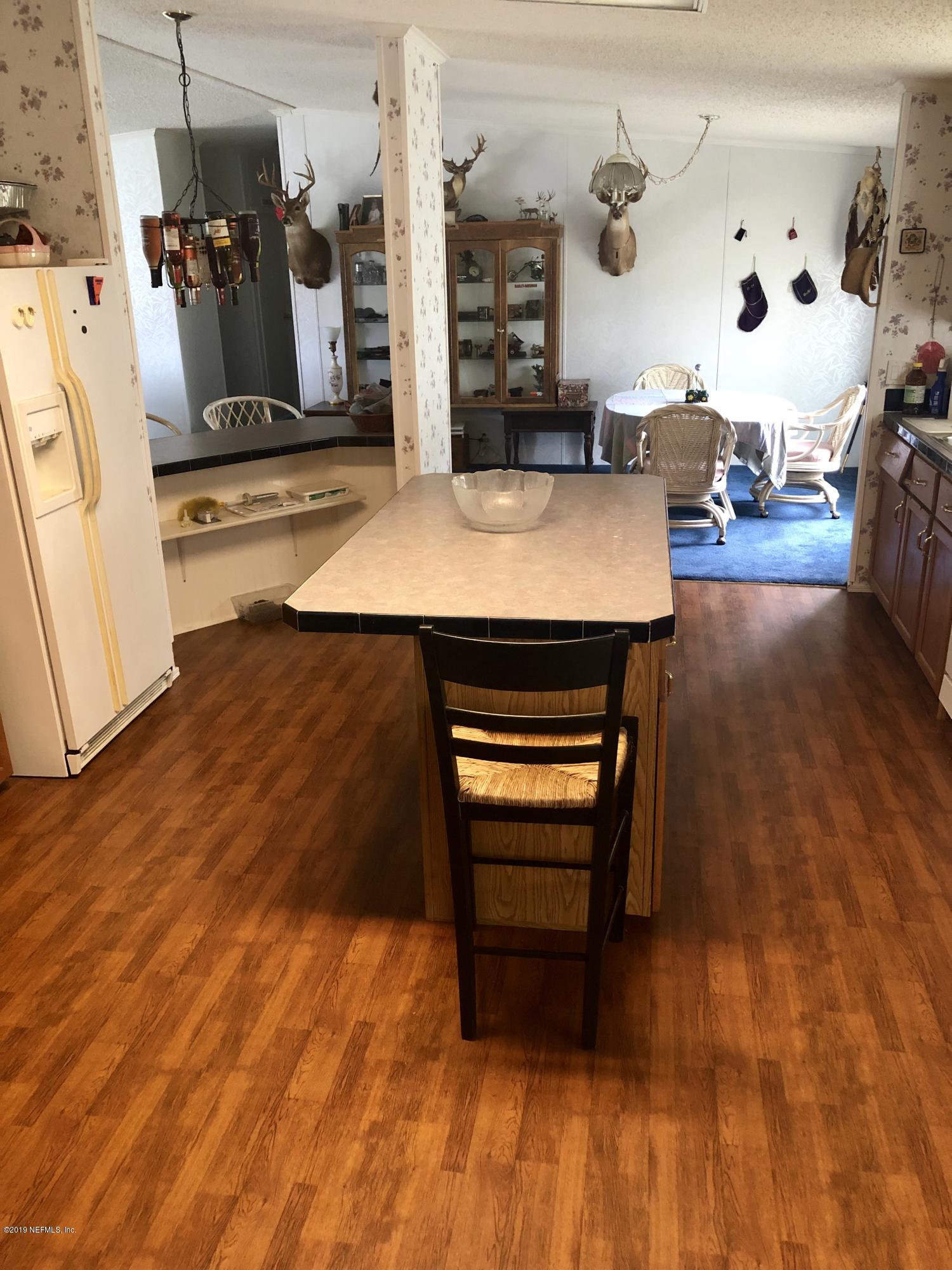 5577 Drake Loop Road Middleburg, FL 32068 - Photo 6 of 8 Drake loop kitchen