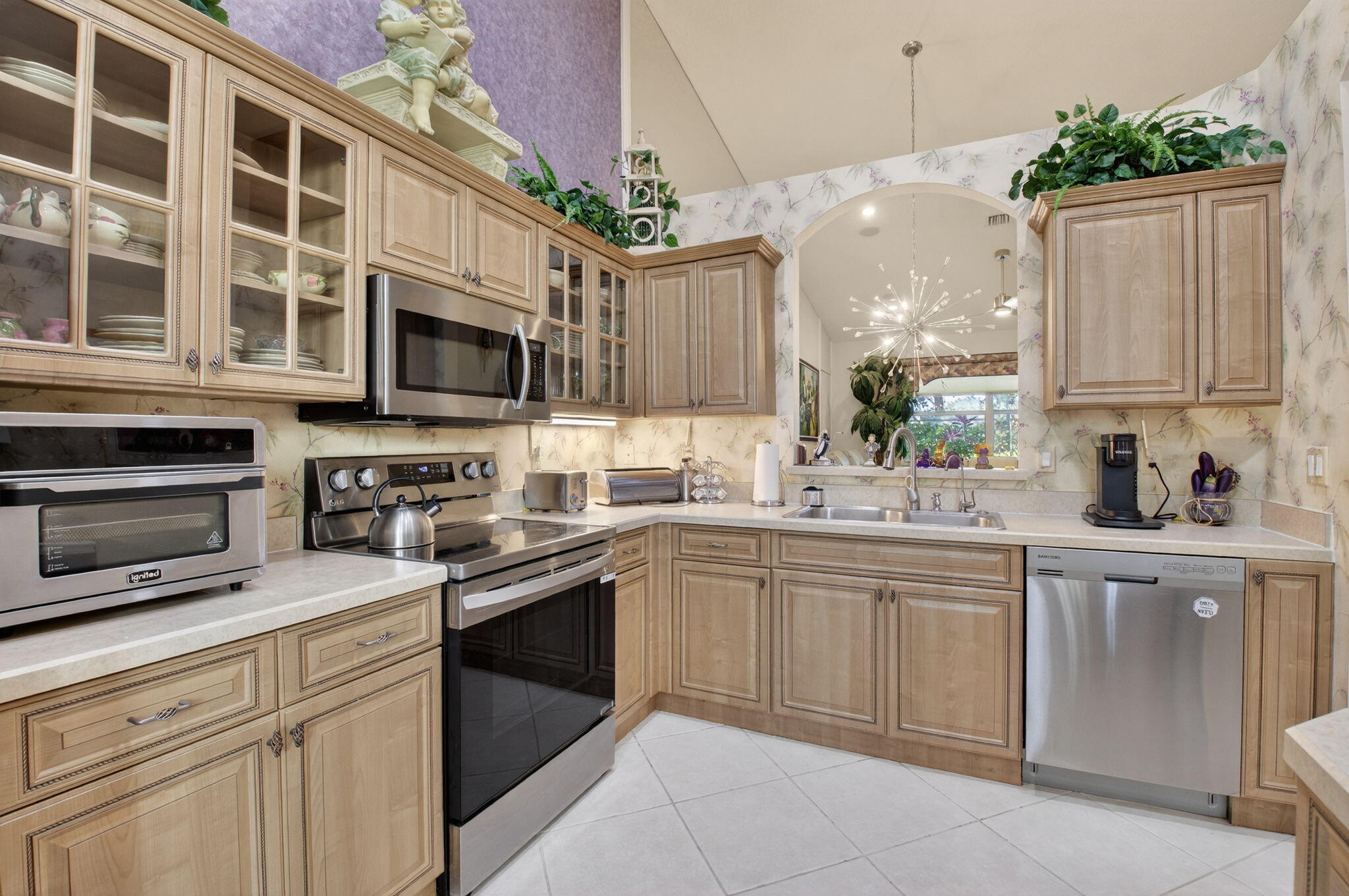 6165 Petunia Road Delray Beach, FL 33484 - Photo 12 of 68 Kitchen