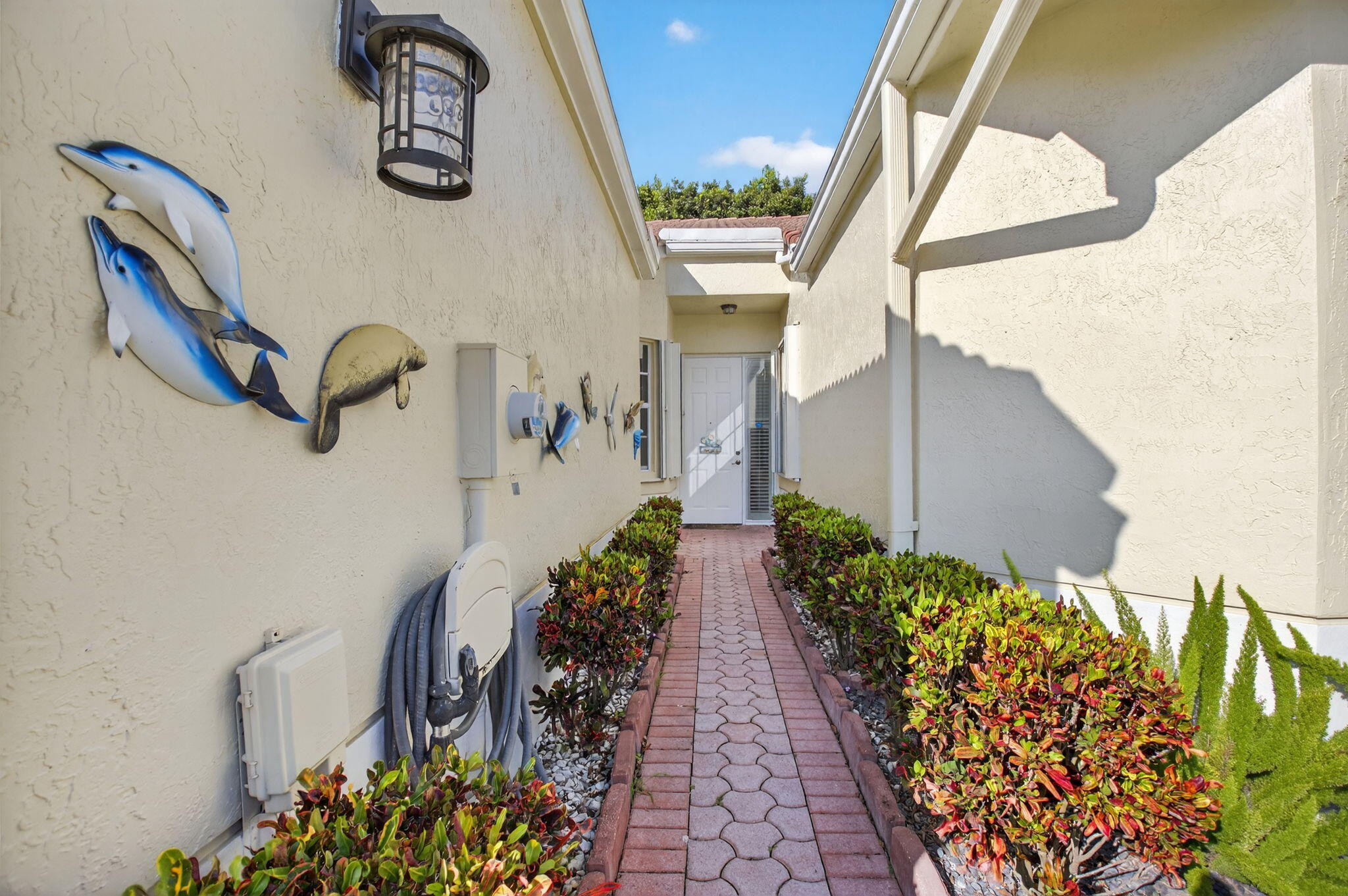 6165 Petunia Road Delray Beach, FL 33484 - Photo 3 of 68 Entrance