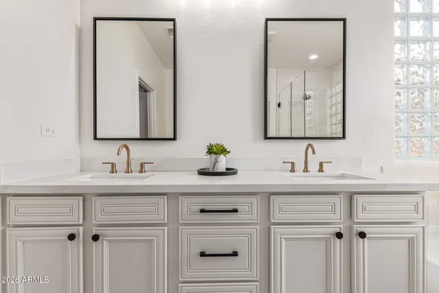 $879,500 | 3705 East Bartlett Way, Chandler, AZ 85249