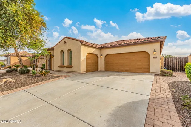 $879,500 | 3705 East Bartlett Way, Chandler, AZ 85249