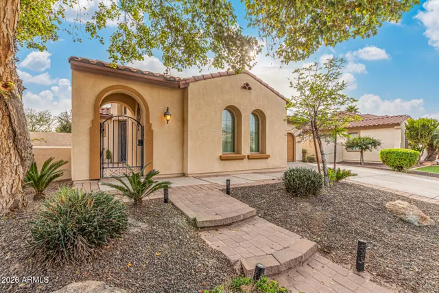 $879,500 | 3705 East Bartlett Way, Chandler, AZ 85249