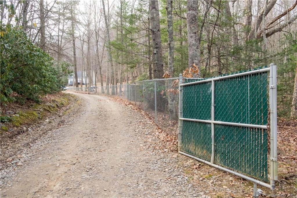 900 Long Branch Road Swannanoa, NC 28778 - Photo 15 of 23 Gallery Image 15