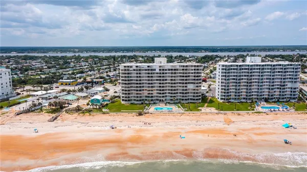 $575,000 | 1133 Ocean Shore Boulevard, Unit 303, Ormond Beach, FL 32176