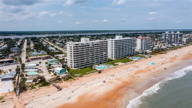 $575,000 | 1133 Ocean Shore Boulevard, Unit 303, Ormond Beach, FL 32176