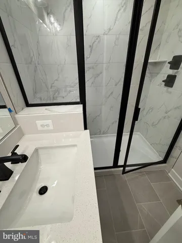 a bathroom with a tub