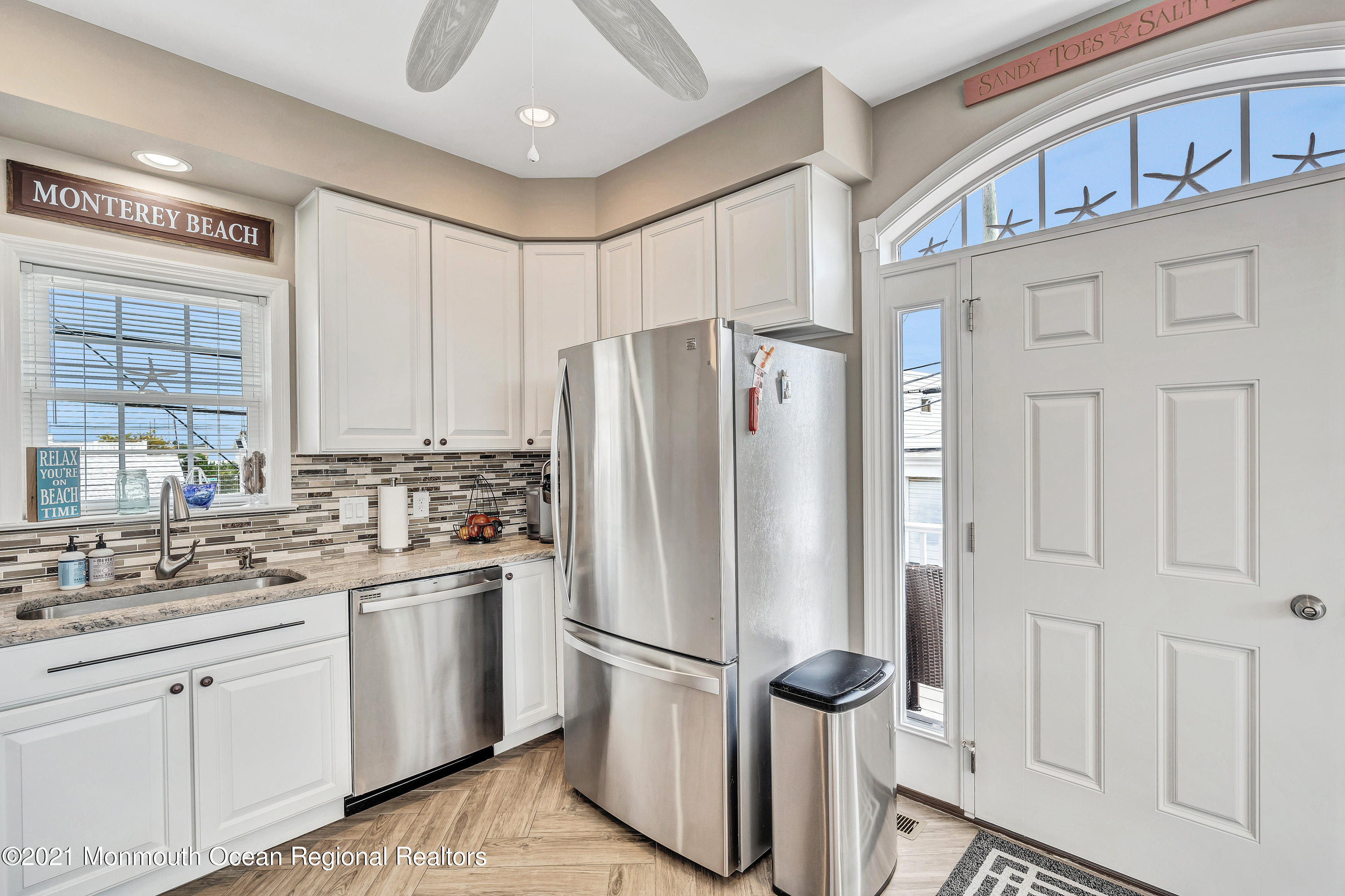 102 Del Monte Road Lavallette, NJ 08735 - Photo 17 of 58 4 (9)