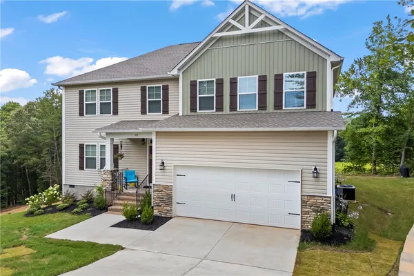 $479,500 | 707 Comet View Court, Westminster, SC 29693