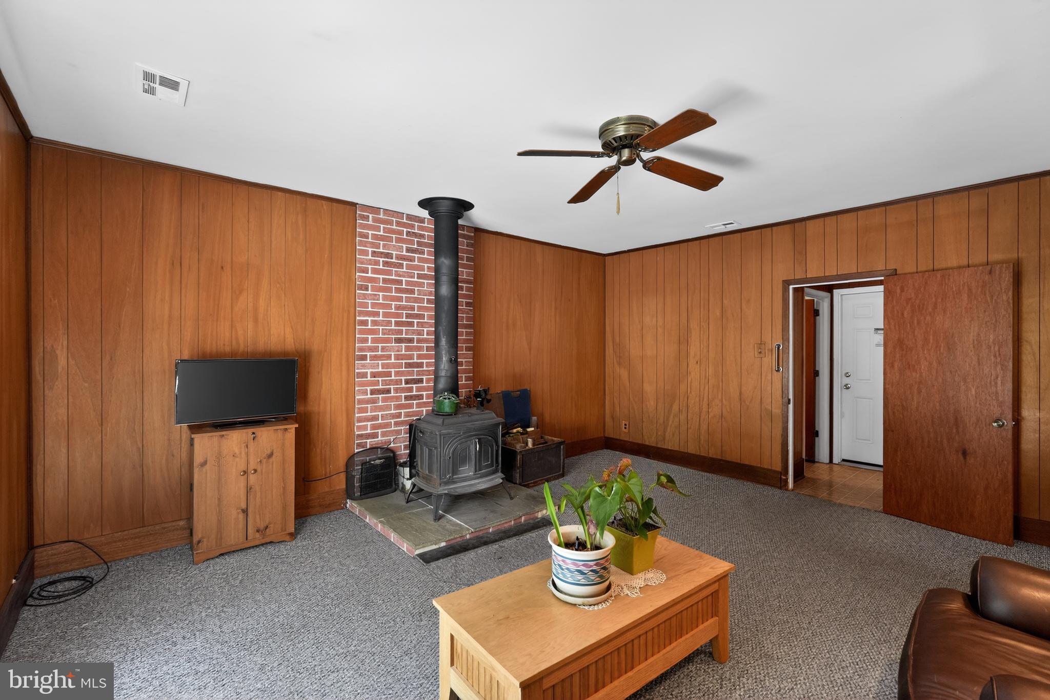 712 Meadowlark Road Norristown, PA 19403 - Photo 13 of 30