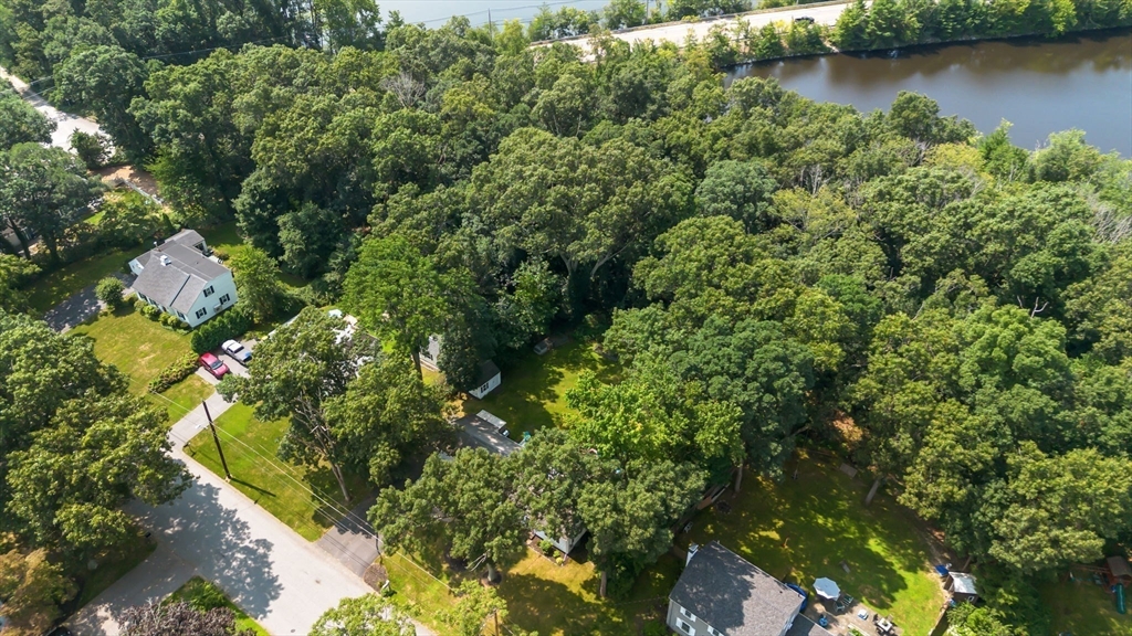 32 Anawan Road North Attleboro, MA 02760 - Photo 29 of 42