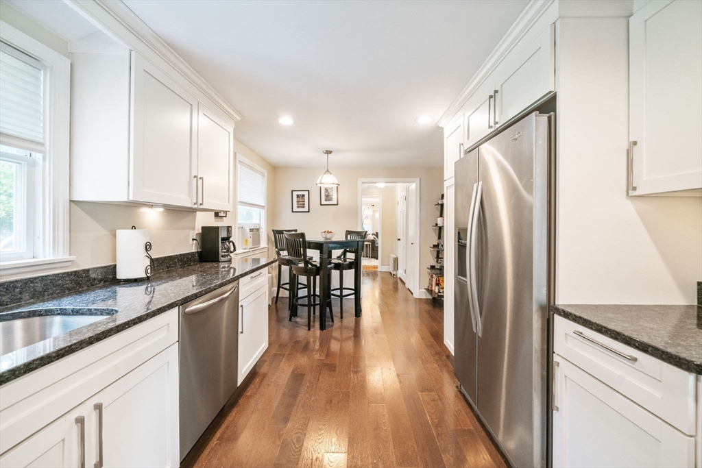 32 Anawan Road North Attleboro, MA 02760 - Photo 8 of 42